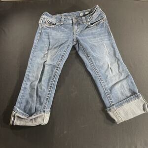 Miss Me Distressed Capri Size 26 Model JP6092P